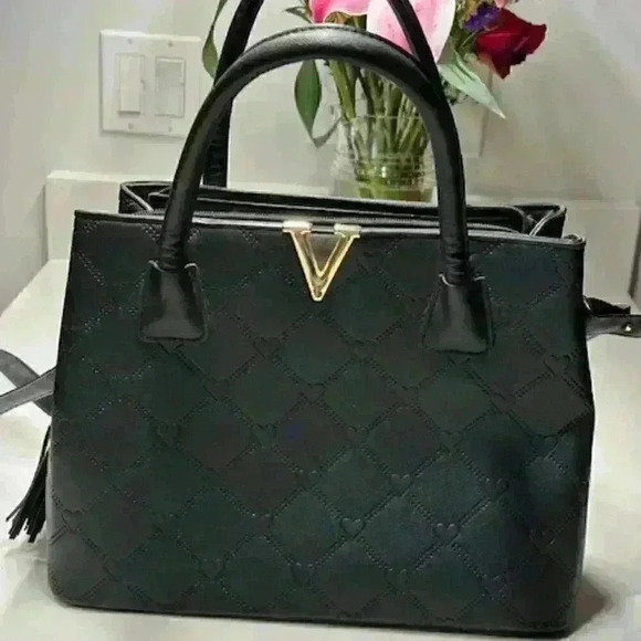 NWOT Crossi Black Vegan Leather Tote Shoulder Bag - Picture 2 of 12